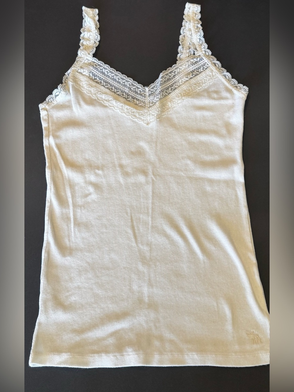 Abercrombie & Fitch Off White Lace-Trim Ribbed Y2K Camisole